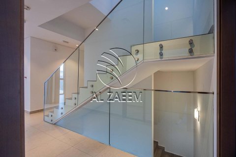 Shtëpi në qytet në Al Salam Street, Abu Dhabi, Emiratet e Bashkuara Arabe 5 dhoma gjumi, 424 m2. № 615464 - Foto 16