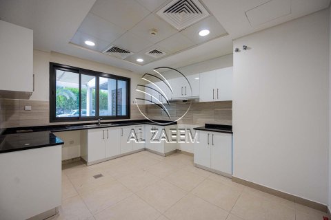 Shtëpi në qytet në Al Salam Street, Abu Dhabi, Emiratet e Bashkuara Arabe 5 dhoma gjumi, 424 m2. № 615464 - Foto 13