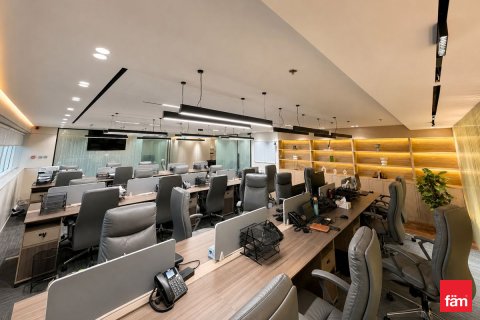 Oficina en alquiler en Sheikh Zayed Road, Dubai, EAU 276.9 m2 № 710027 - foto 2