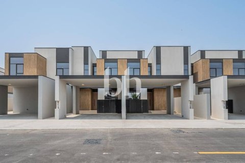 Kuća u nizu u Mudon, Dubai, UAE 3 spavaćih soba, 206 m2 Br. 645405 - fotografija 1