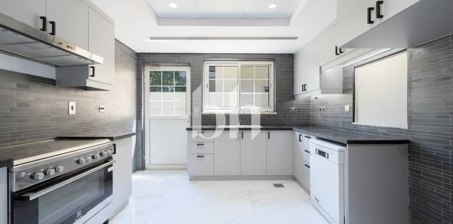فيلا في Jumeirah Park، دبي 4 غرفة نوم ، 514 متر مربع . ر قم 645407
