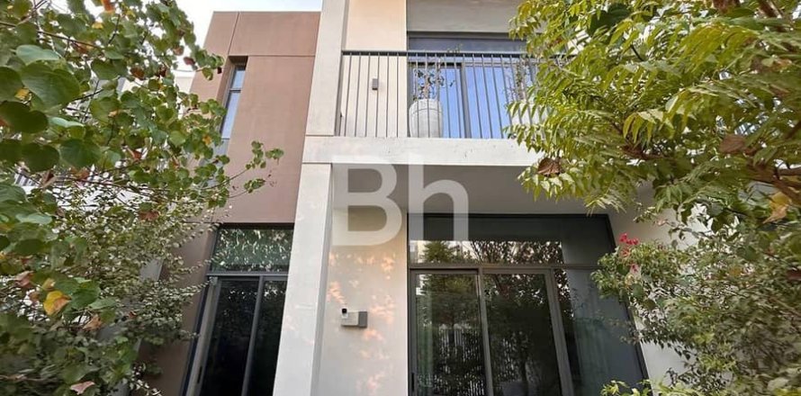 Shtëpi në qytet në Arabian Ranches 3, Dubai, Emiratet e Bashkuara Arabe 3 dhoma gjumi, 180 m2. № 645408