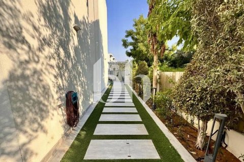 Villa sa Dubai Hills Estate, UAE 3 silid-tulugan, 403 sq.m. № 645409 - larawan 7