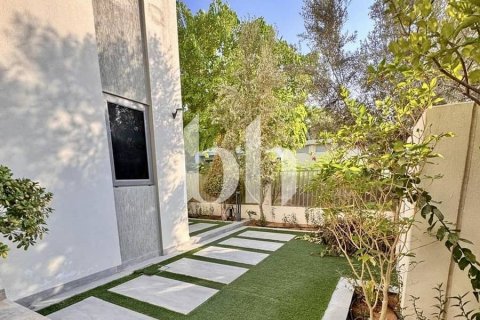 Villa sa Dubai Hills Estate, UAE 3 silid-tulugan, 403 sq.m. № 645409 - larawan 6