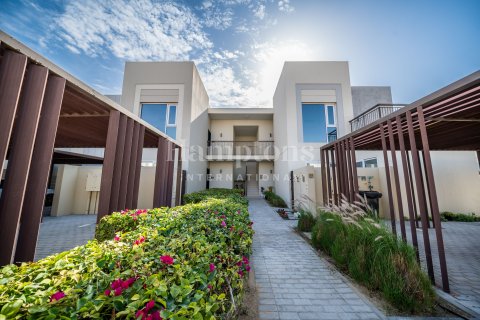 Apartman u Dubai South (Dubai World Central), UAE 2 spavaćih soba, 107.52035802 m2 Br. 754592 - fotografija 3
