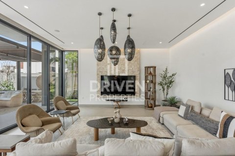 Vila u gradu Nadd Al Sheba, Dubai, UAE 5 spavaće sobe, 930.24 m2 Br. 744127 - Slika 3