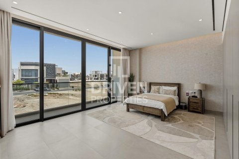 Vila u gradu Nadd Al Sheba, Dubai, UAE 5 spavaće sobe, 930.24 m2 Br. 744127 - Slika 14
