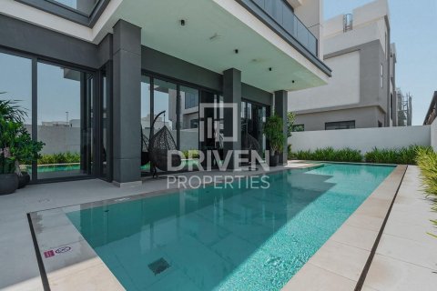 Vila u gradu Nadd Al Sheba, Dubai, UAE 5 spavaće sobe, 930.24 m2 Br. 744127 - Slika 27