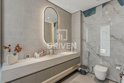 Vila u gradu Nadd Al Sheba, Dubai, UAE 5 spavaće sobe, 930.24 m2 Br. 744127 - Slika 20