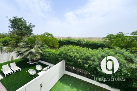 Villa in Dubai Hills Estate, UAE 4 bedrooms, 282 sq.m. № 707698