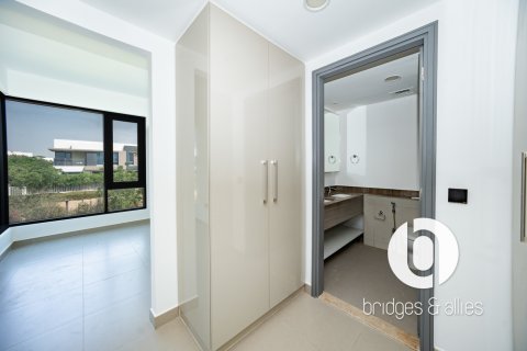 Villa in Dubai Hills Estate, UAE 4 bedrooms, 202 sq.m. № 707699 - photo 22