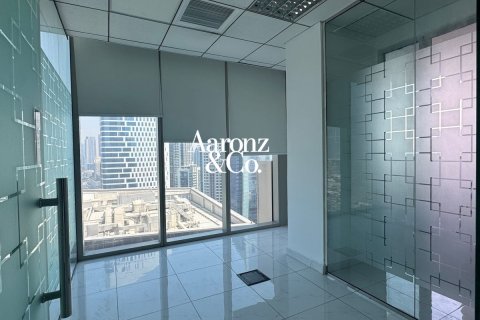 Office in Business Bay, Dubai, UAE 108 sq.m. № 707695 - photo 5