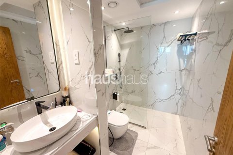 Apartment in Downtown Dubai (Downtown Burj Dubai), Dubai, UAE 1 bedroom, 120 sq.m. № 626176 - photo 11