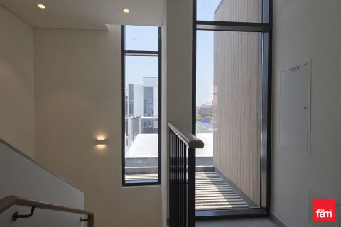 Vilë në Dubai, Emiratet e Bashkuara Arabe 3 dhoma gjumi, 168.2 m2. № 622973 - Foto 24
