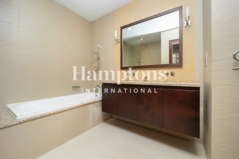 Apartment til leje i Palm Jumeirah, Dubai, UAE 1 soveværelse, 121.61002700 kvm № 696620 - foto 9