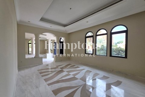Villa à louer à Palm Jumeirah, Dubai, EAU 6 chambres, 650.32100000 m2 № 696619 - photo 22