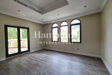 Villa à louer à Palm Jumeirah, Dubai, EAU 6 chambres, 650.32100000 m2 № 696619 - photo 17