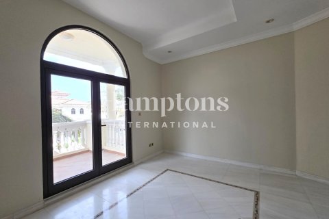 Villa à louer à Palm Jumeirah, Dubai, EAU 6 chambres, 650.32100000 m2 № 696619 - photo 19