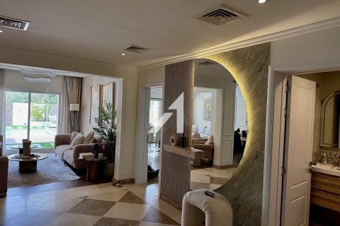 Huvila Meadows, Dubai, Arabiemiraatit 5 makuuhuonetta, 565 m2 № 685826 - kuva 2