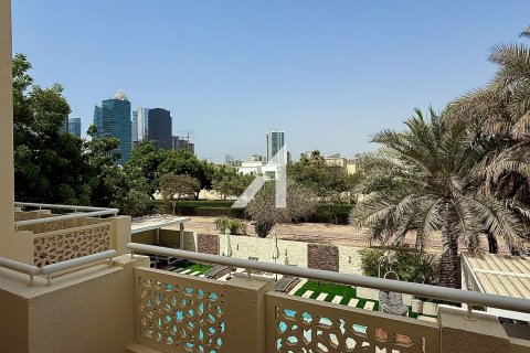 Huvila Meadows, Dubai, Arabiemiraatit 5 makuuhuonetta, 565 m2 № 685826 - kuva 24