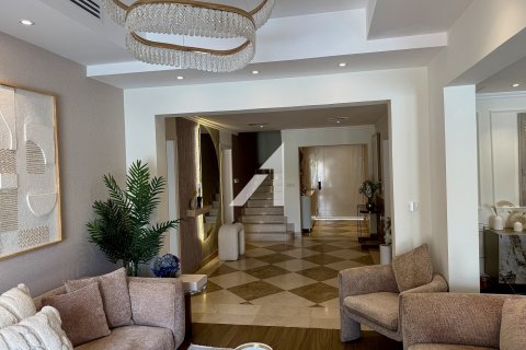 Huvila Meadows, Dubai, Arabiemiraatit 5 makuuhuonetta, 565 m2 № 685826 - kuva 9