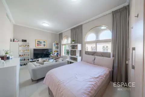 Müüa villa asukohaga Dubai Land, AÜE: 4 magamistoaga, 496 m² Nr 738046 - pilt 10