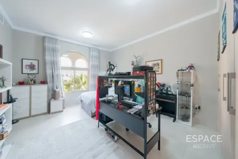 Müüa villa asukohaga Dubai Land, AÜE: 4 magamistoaga, 496 m² Nr 738046 - pilt 16