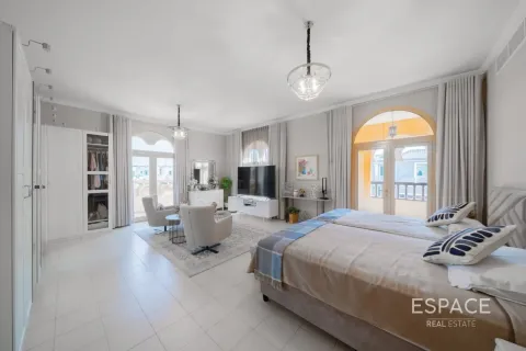 Müüa villa asukohaga Dubai Land, AÜE: 4 magamistoaga, 496 m² Nr 738046 - pilt 17