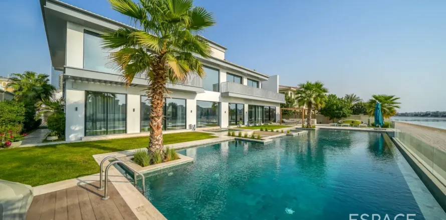 Vilë në Palm Jumeirah, Dubai, Emiratet e Bashkuara Arabe 5 dhoma gjumi, 836 m2. № 738047