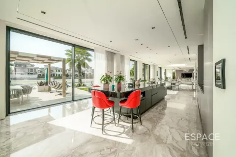 Vilë në Palm Jumeirah, Dubai, Emiratet e Bashkuara Arabe 5 dhoma gjumi, 836 m2. № 738047 - Foto 7