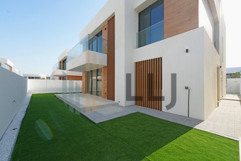 Villa para venda em Saadiyat Island, Abu Dhabi, EAU 4 quartos, 538.1 m2 № 624096 - foto 2