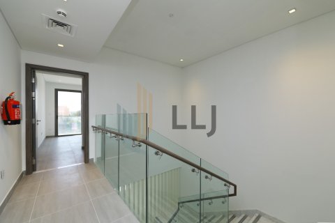Kamienica do wynajęcia w Yas Island, Abu Dhabi, ZEA 2 sypialnie, 225 mkw., nr 624097 - zdjęcie 1
