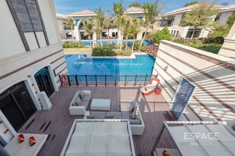 Vila u Palm Jumeirah, Dubai, UAE 4 spavaćih soba, 581 m2 Br. 738464 - fotografija 20