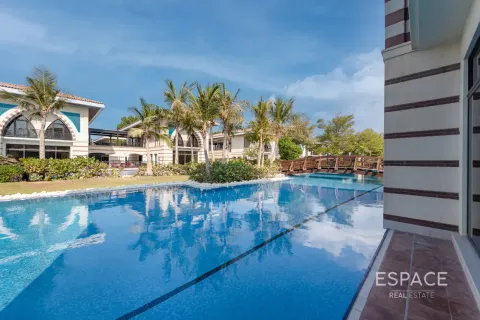 Vila u Palm Jumeirah, Dubai, UAE 4 spavaćih soba, 581 m2 Br. 738464 - fotografija 18