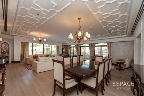 Vila u Palm Jumeirah, Dubai, UAE 4 spavaćih soba, 581 m2 Br. 738464 - fotografija 5