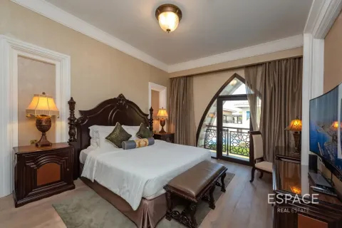 Vila u Palm Jumeirah, Dubai, UAE 4 spavaćih soba, 581 m2 Br. 738464 - fotografija 7