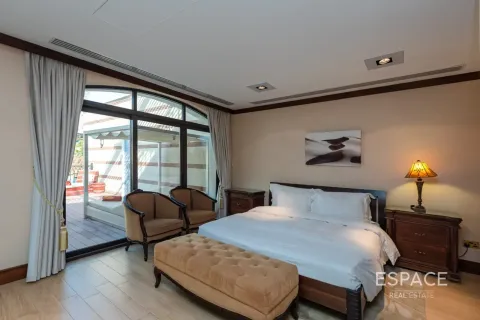 Vila u Palm Jumeirah, Dubai, UAE 4 spavaćih soba, 581 m2 Br. 738464 - fotografija 13