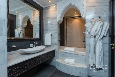Vila u Palm Jumeirah, Dubai, UAE 4 spavaćih soba, 581 m2 Br. 738464 - fotografija 8
