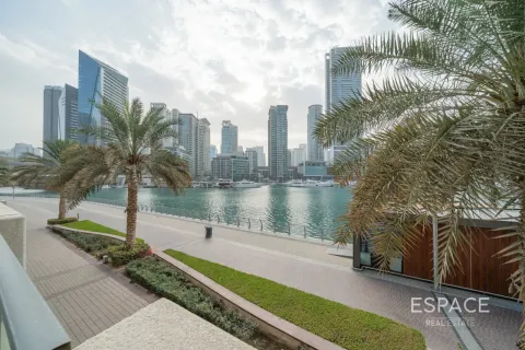Apartman u Dubai Marina, UAE 3 spavaćih soba, 266 m2 Br. 738465 - fotografija 1
