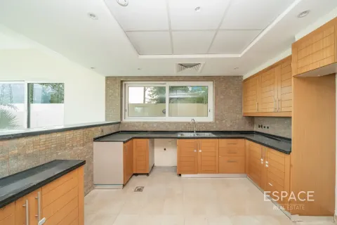 Villa in affitto a Jumeirah Park, Dubai, EAU 4 camere da letto, 455 mq. № 738467 - foto 5