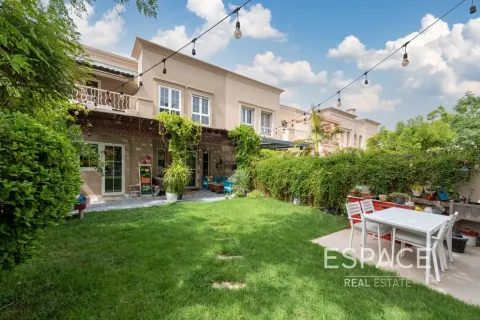 Villa para arrendamento em The Springs, Dubai, EAU 3 quartos, 227 m2 № 738463 - foto 16