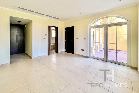 Vila v Jumeirah Park, Dubai, SAE 3 ložnice, 285 m² Č.: 586381 - fotografie 16