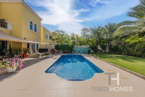 Vila v Jumeirah Park, Dubai, SAE 3 ložnice, 285 m² Č.: 586381 - fotografie 10
