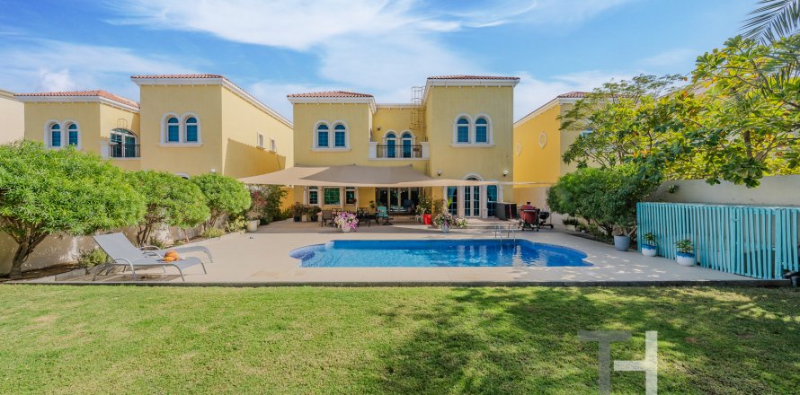 Vila v Jumeirah Park, Dubai, SAE 3 ložnice, 285 m² Č.: 586381