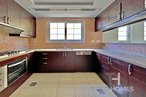 Vila v Jumeirah Park, Dubai, SAE 3 ložnice, 285 m² Č.: 586381 - fotografie 6