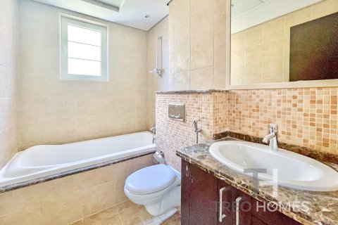 Vila v Jumeirah Park, Dubai, SAE 3 ložnice, 285 m² Č.: 586381 - fotografie 13
