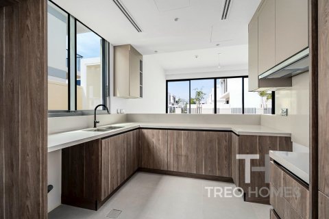 Vila v Tilal Al Ghaf, Dubai, SAE 4 ložnice, 373 m² Č.: 586380 - fotografie 2