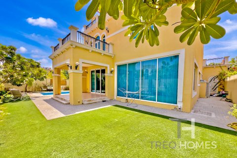 Vila v Jumeirah Park, Dubai, SAE 4 ložnice, 386 m² Č.: 586379 - fotografie 14