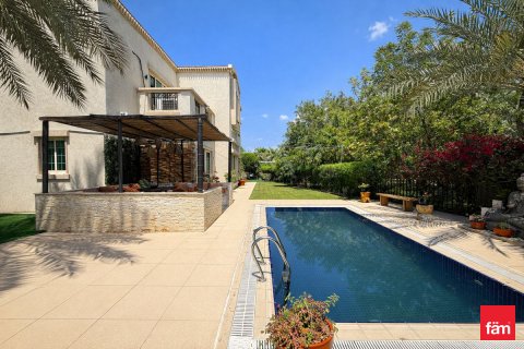 Villa para arrendamento em Jumeirah Islands, Dubai, EAU 4 quartos, 1002 m2 № 701340 - foto 24