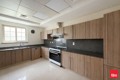 Villa para arrendamento em Jumeirah Islands, Dubai, EAU 4 quartos, 1002 m2 № 701340 - foto 4